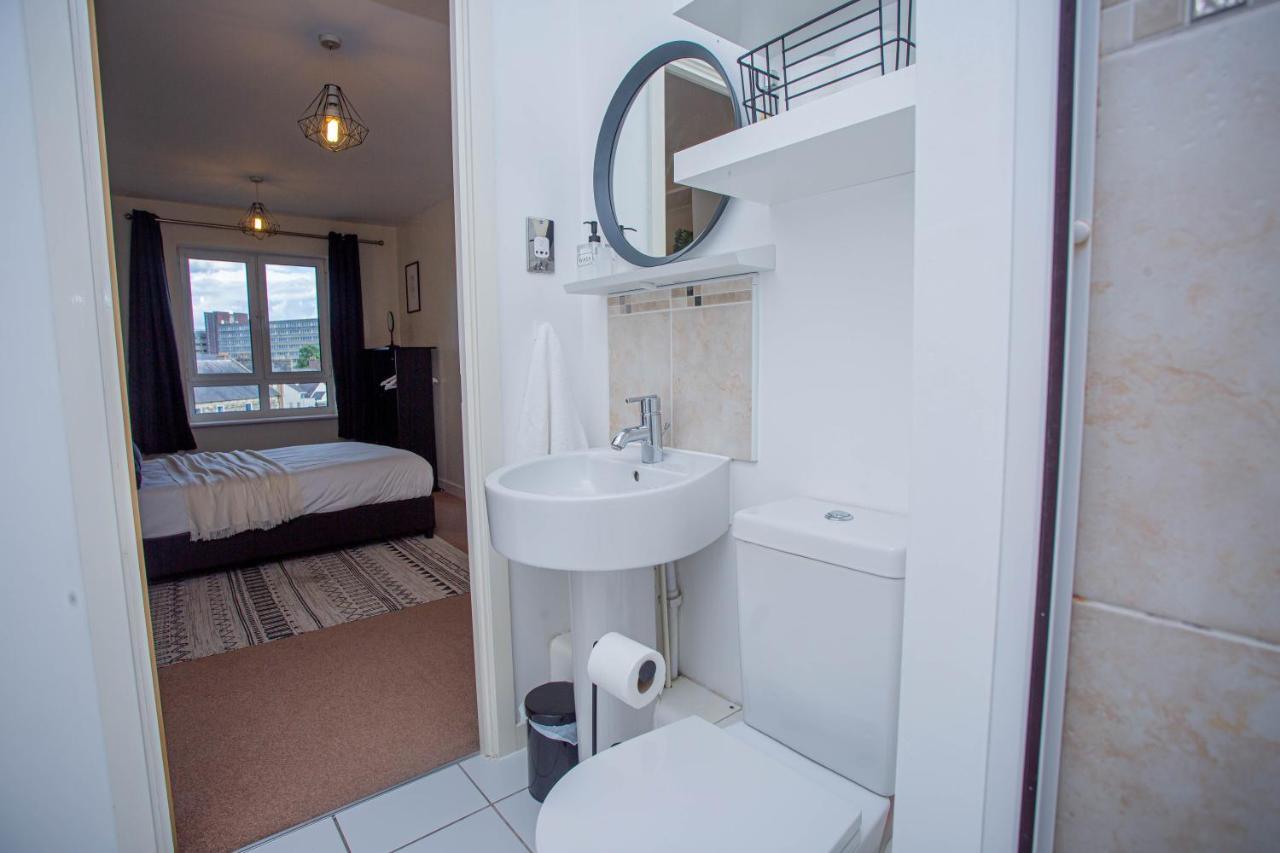 Nest Easy - Alpha House Apartment Northampton Exterior photo